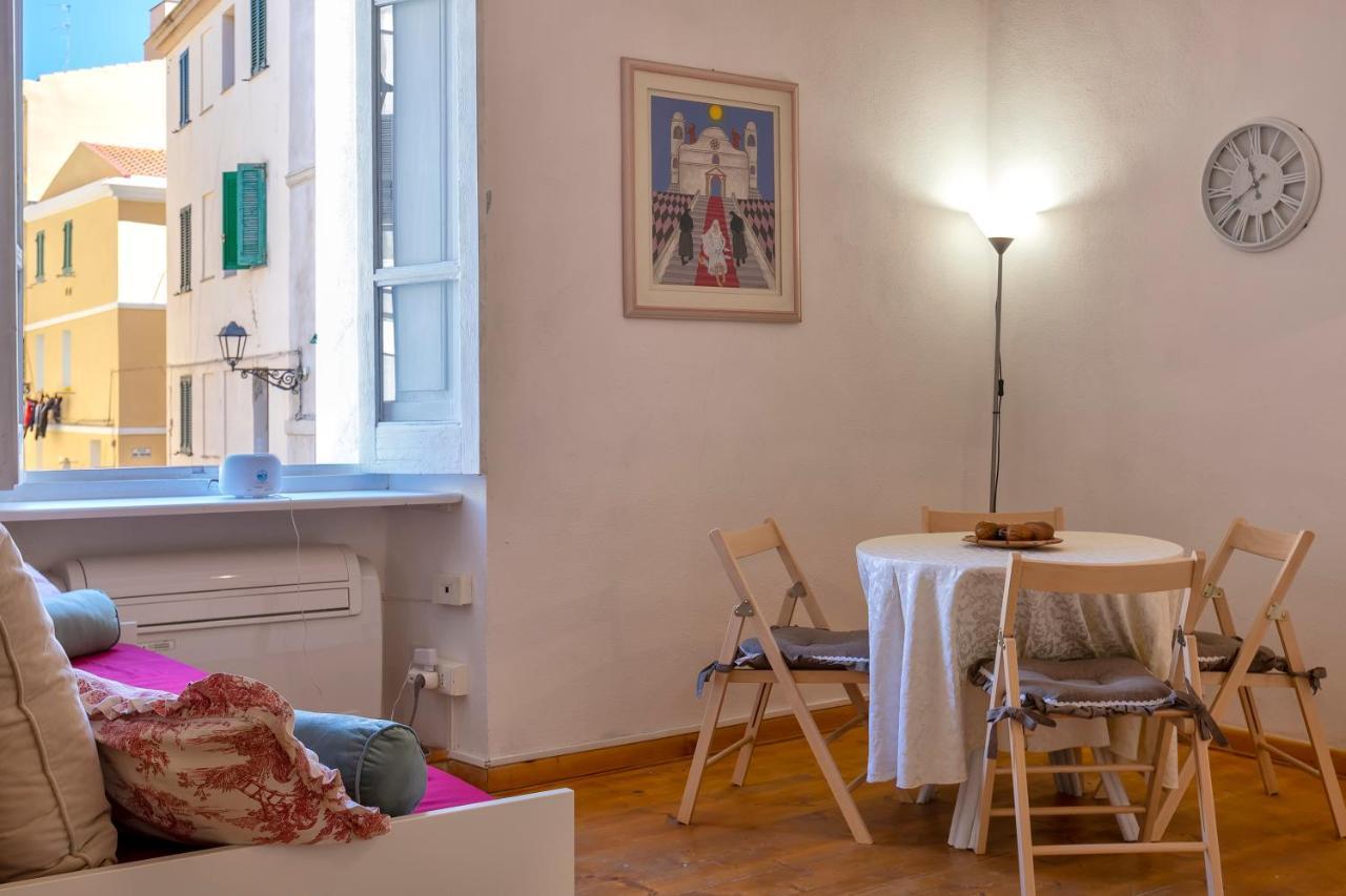 La Finestra Sul Teatro Apartment Алгеро Екстериор снимка